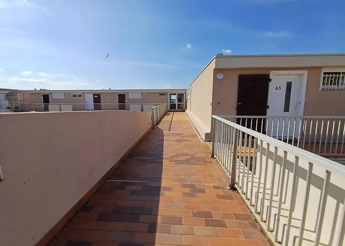 T1 Agreable Avec Parking Prive, Proche Etang De Thau, Climatise, Cuisine Equipee, Loggia, - Fr-1-571-33 *